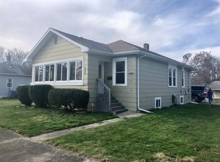 553 W Vanmeter St, Kankakee, IL 60901