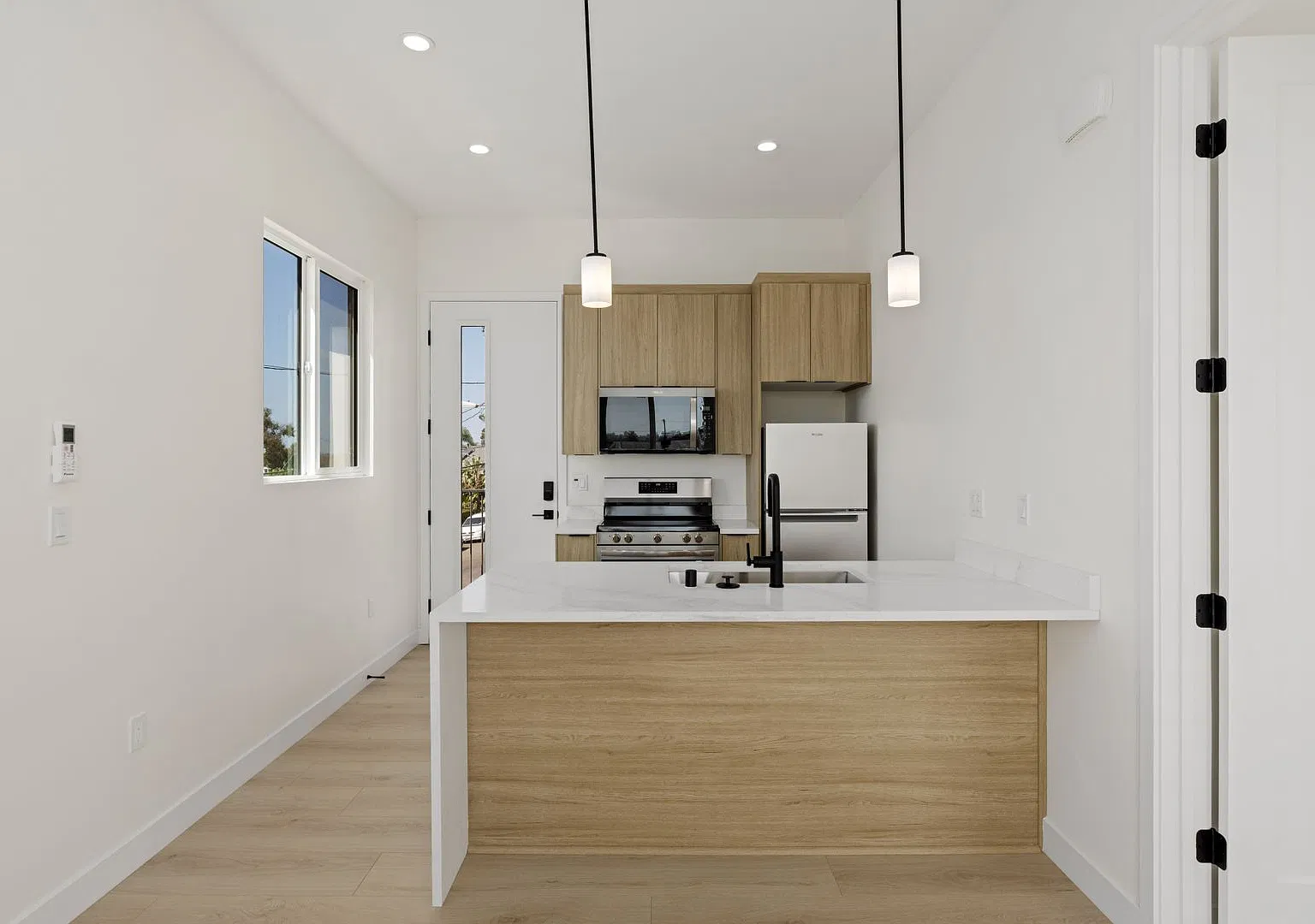 6819 Newbold Court — Photo 4