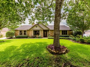 3723 Rau Dr, Dickinson, TX 77539
