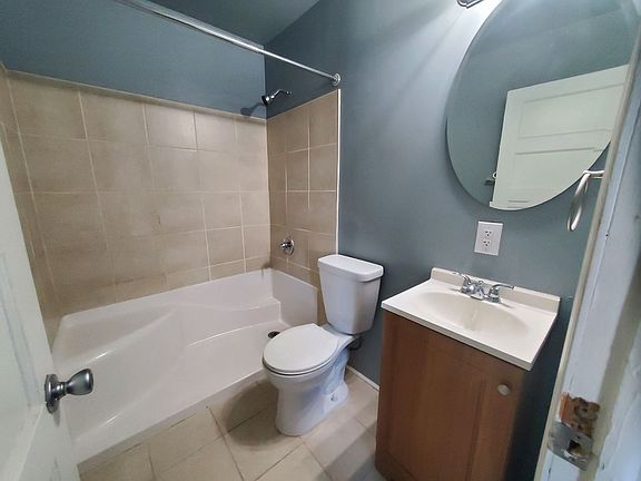 3rd image of 55 S Potomac St #103