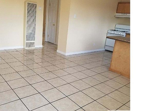 3rd image of 8322 Comet St
