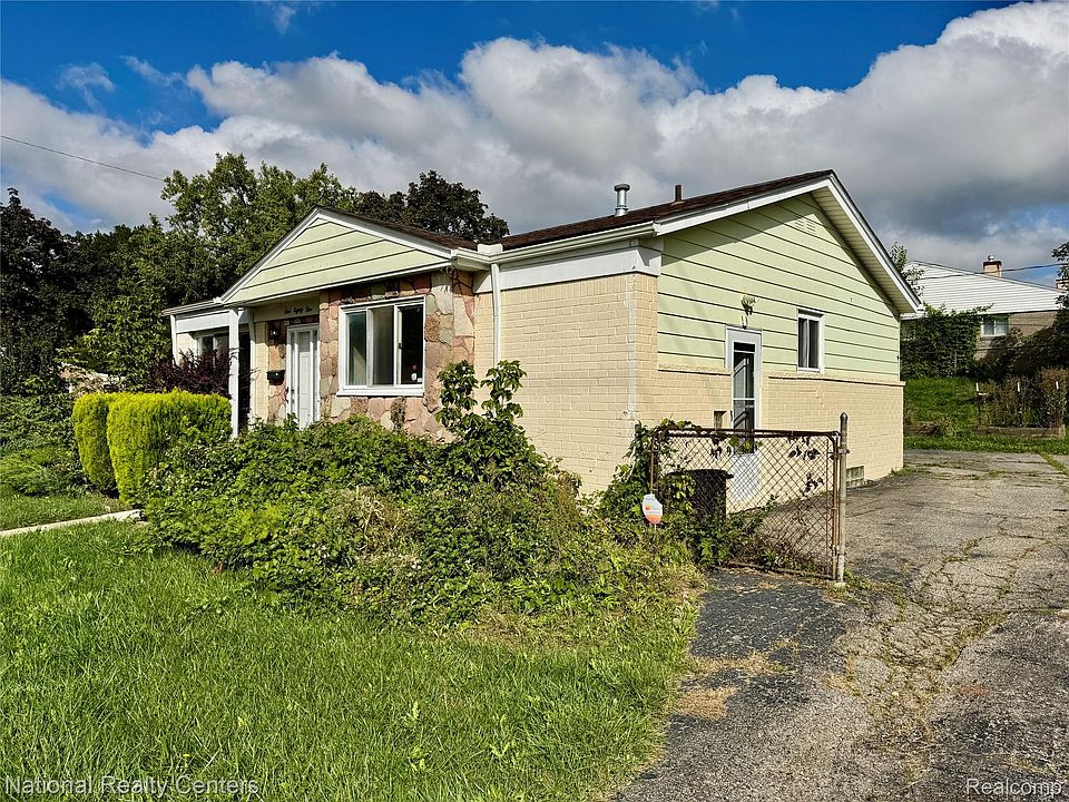 185 Gage St, photo 4