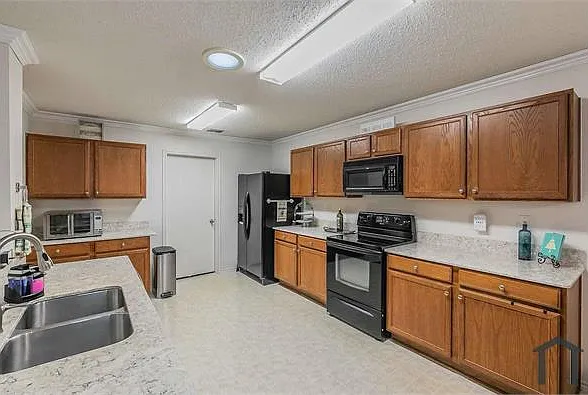 4028 Irish Setter Dr — Photo 5
