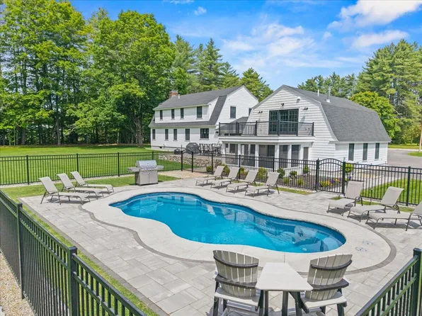 29 Woodland Street, Fryeburg, ME 04037