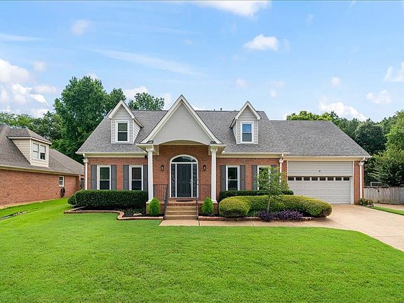 2nd image of 958 Vivian Leigh Ln