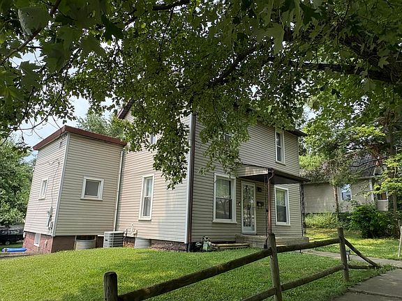 2nd image of 135 N Rich St