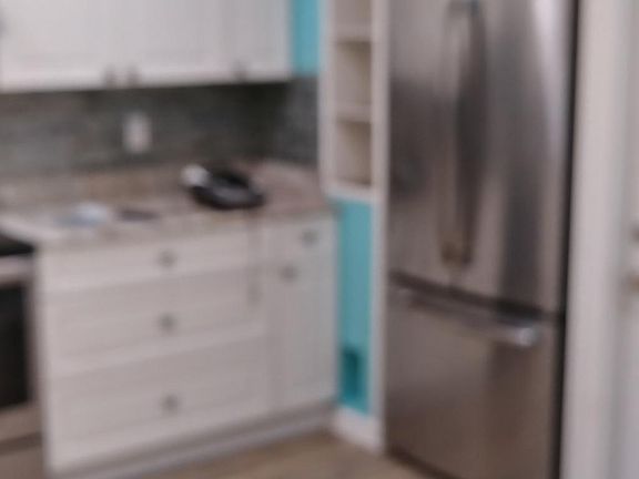 3rd image of 409 Madruga Ave