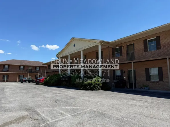 128 Lynnwood Dr APT 10, Knoxville, TN 37918