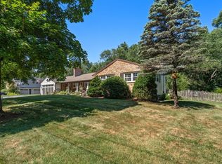 16 Burbank Ln, Lancaster, MA 01523
