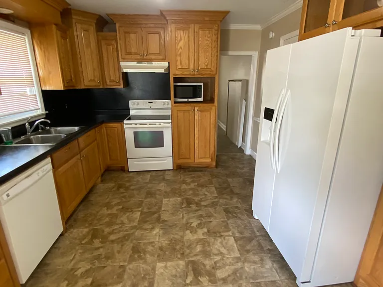 1100 Springer Rd — Photo 6