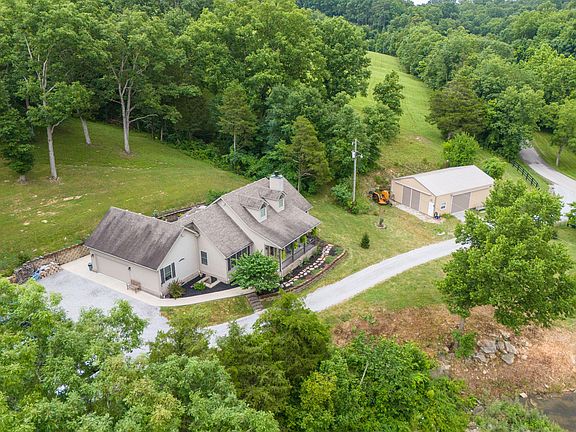 3rd image of 352 Suterville Rd