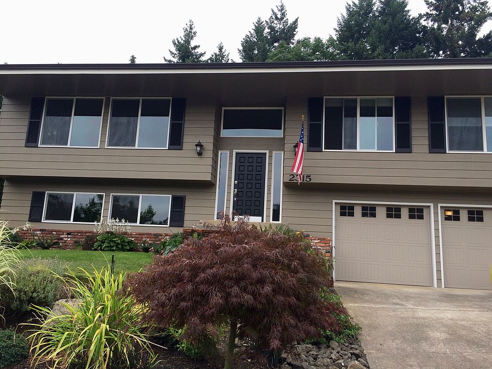 1st image of 2315 NW Canterbury Dr