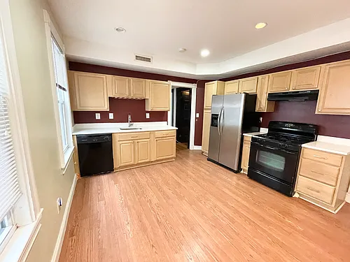 10 Bucknam St Photo 1