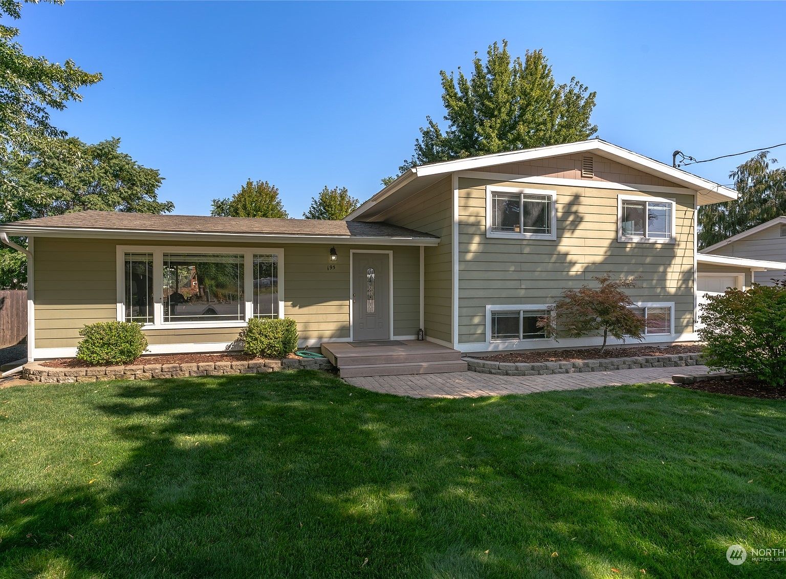 195 1st Street SE, East Wenatchee, WA 98802 Zillow