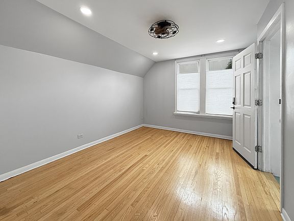 3rd image of 1140 S Harvey Ave Unit 2