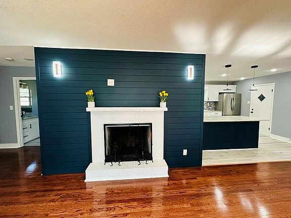 5th image of 3034 N 73rd St