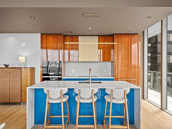 4th image of 2678 Tigertail Ave APT 701
