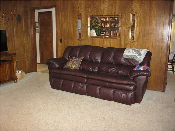 5th image of 200 Grissom Dr