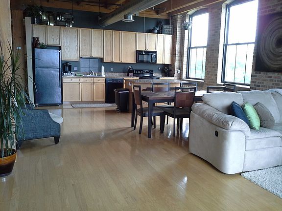 2nd image of 234 E Reservoir Ave Unit 507