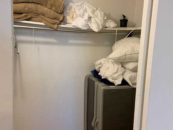 5th image of 254 S 10th St APT 4