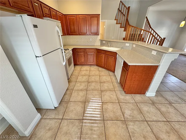 10663 Petricola St #102 — Photo 5