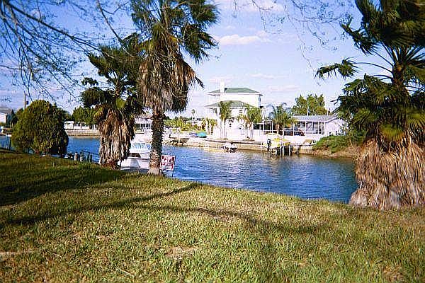 1st image of 3509 Gulf Coast Dr