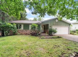 340 Smith St, Burlington, WI 53105