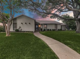 6717 Hunters Ridge Dr, Dallas, TX 75248