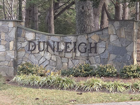 2nd image of 5203 Dunleigh Dr