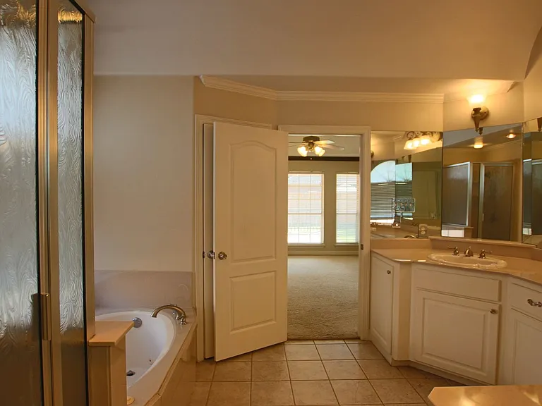 1202 River Bend Dr — Photo 16