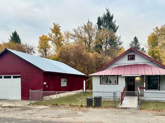 102 N 1st Ave, Ione, WA 99139