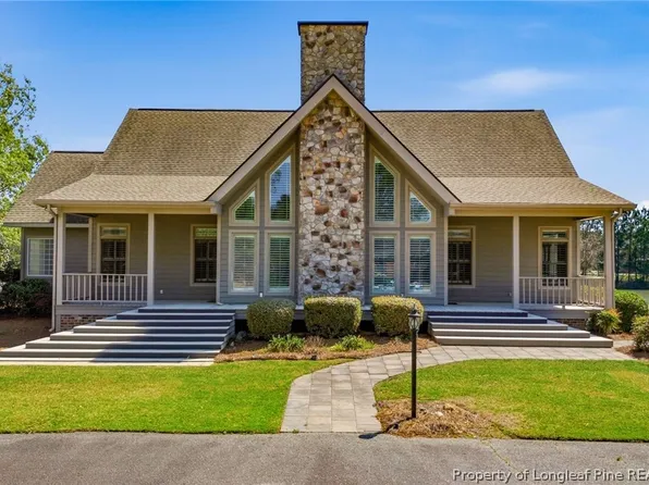 1302 Oakridge Blvd, Lumberton, NC 28358