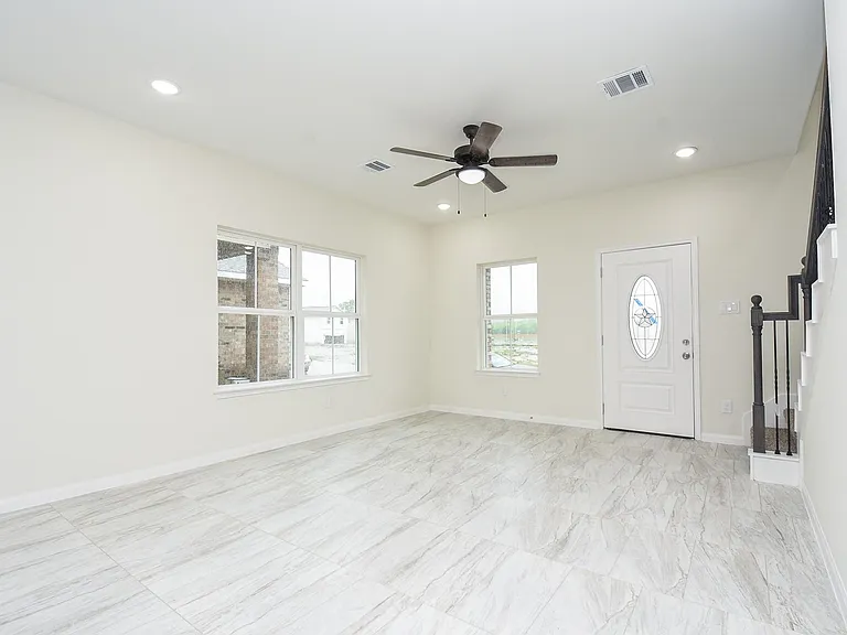 2807 Topiary Ln — Photo 5