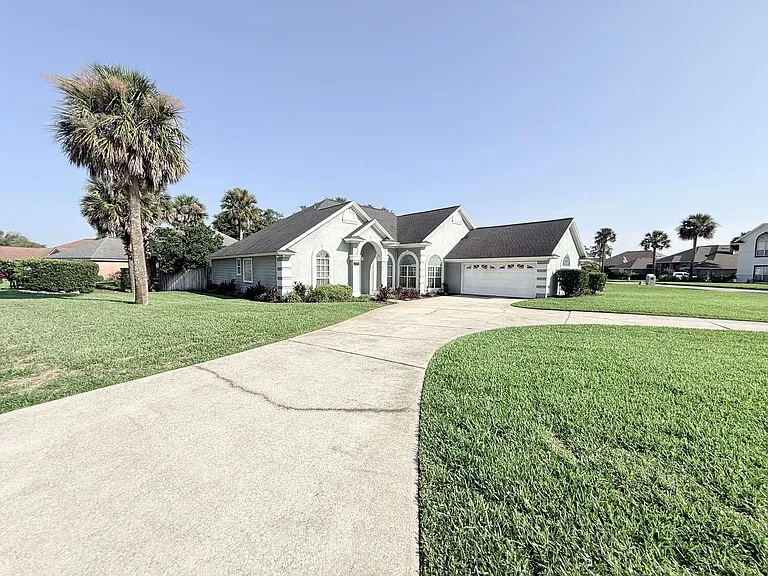 11411 Kingsley Manor Way — Photo 2