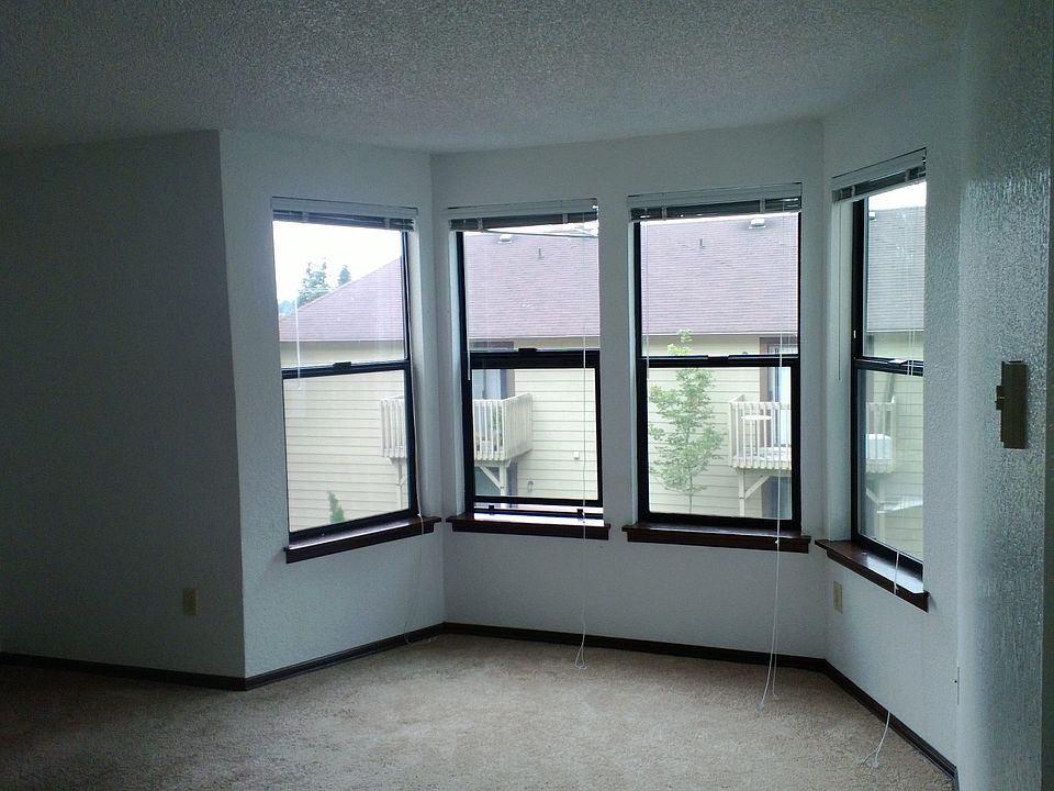 Beautiful bay window!