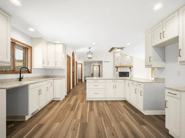 3830 Ridge ROAD, Kewaskum, WI 53040