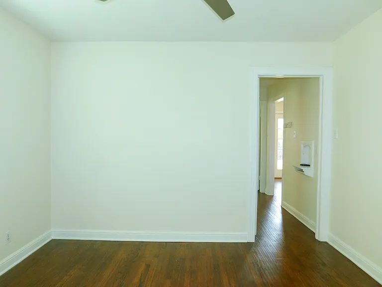 901 Gregg St — Photo 5