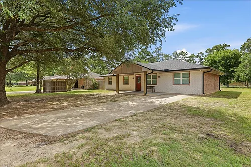 1040 Pine Cove St Photo 1