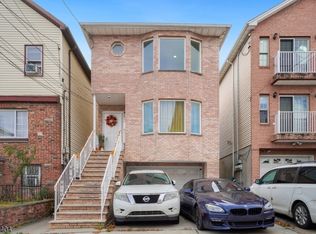 12 E 18th St, Bayonne, NJ 07002
