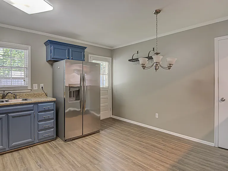 5111 Cheviot Rd — Photo 10