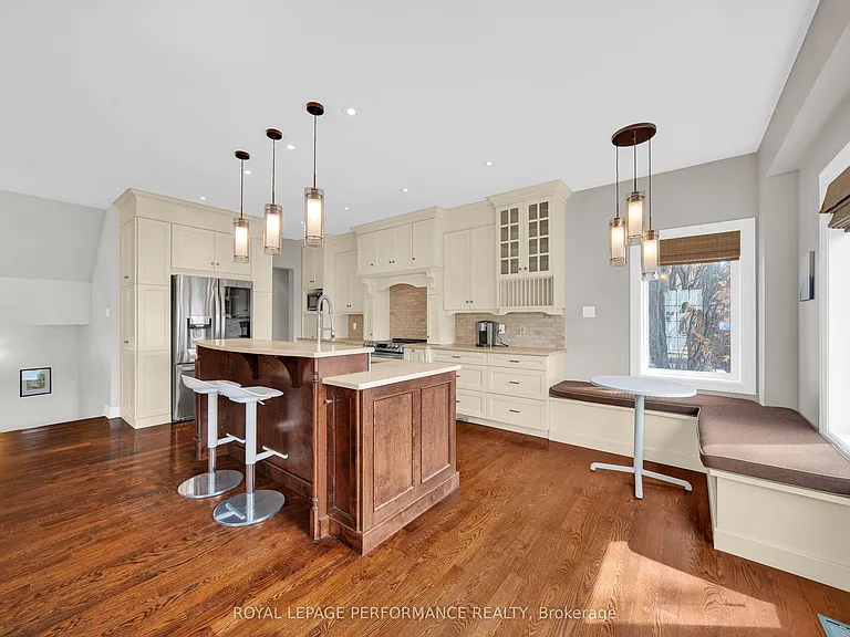 590 Kochar Dr — Photo 9