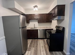 525 Lime City Rd APT 11, Rossford, OH 43460