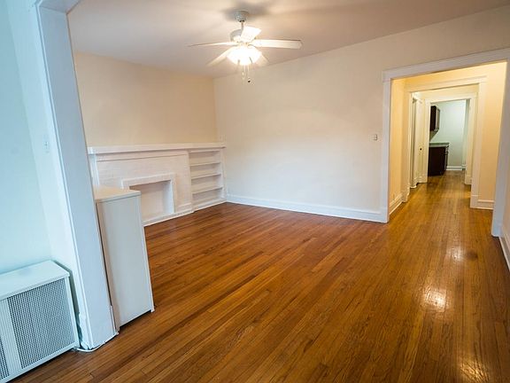 4th image of 3139 W Eastwood Ave APT 2