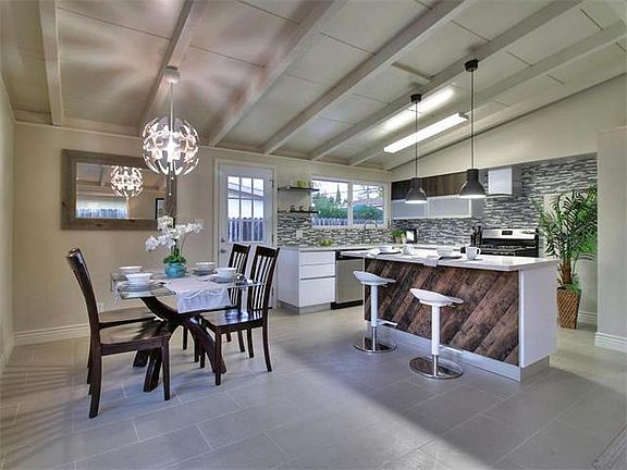 3rd image of 1832 Lanai Ave