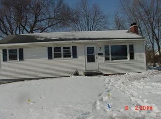 42 Ridge Lane Dr, Decatur, IL 62521