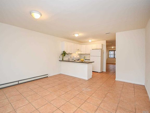 5th image of 12 Selina Ct