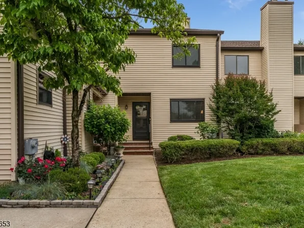 13 Cedar Ct, Raritan Twp., NJ 08822