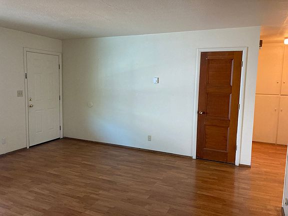 3rd image of 1661 Ferry St APT 7