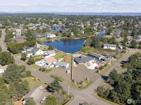 399 N Razor Clam Drive SW, Ocean Shores, WA 98569