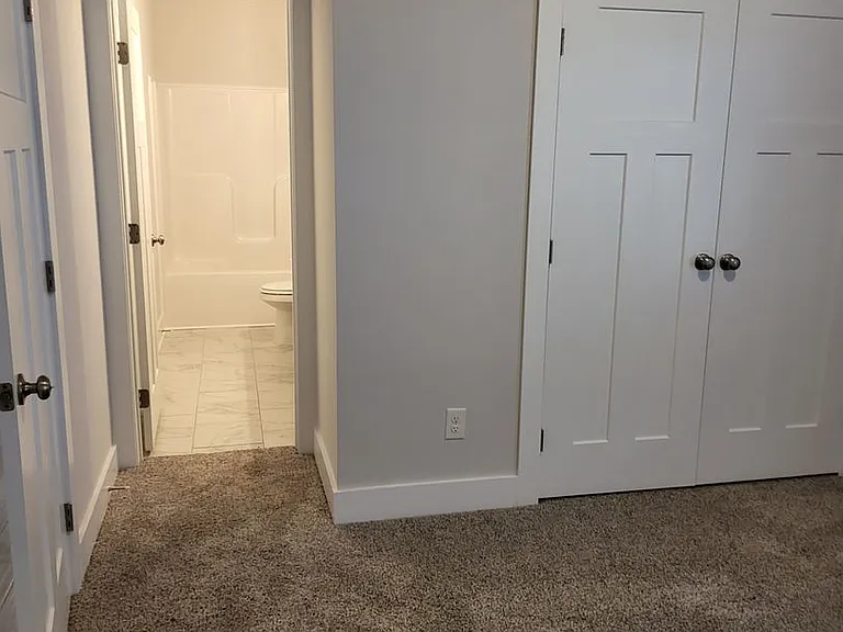 124 Keller Dr — Photo 11